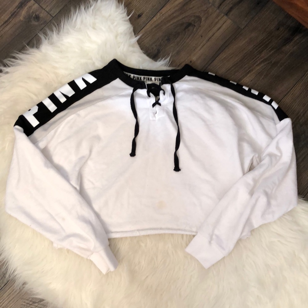 VS sweater